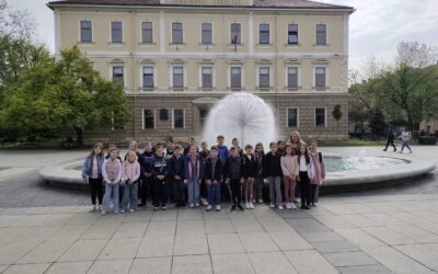 „U SVIJETU BAJKI IVANE BRLIĆ-MAŽURANIĆ“ – IZVANUČIONIČNA NASTAVA U SLAVONSKOM BRODU