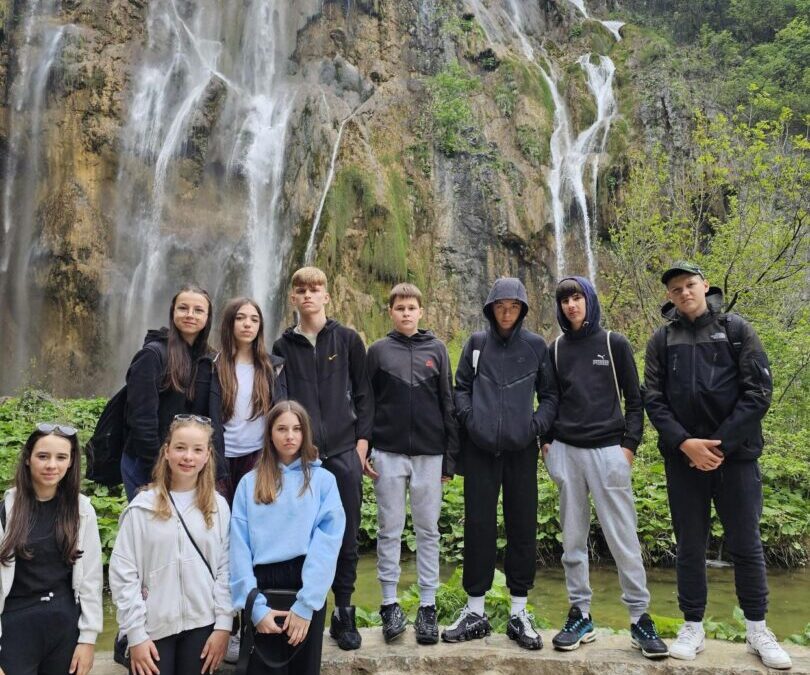 IZVANUČIONIČKA NASTAVA SEDMIH RAZREDA U NP PLITIVIČKA JEZERA 